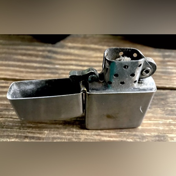 Vintage 1957 Penguin High Quality Lighter 111957 Japan Untested As Is - Picture 3 of 8